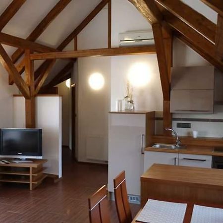 Hotel Domecek Milevsko Extérieur photo