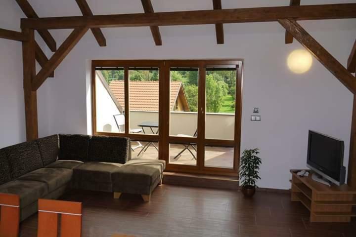 Hotel Domecek Milevsko Extérieur photo