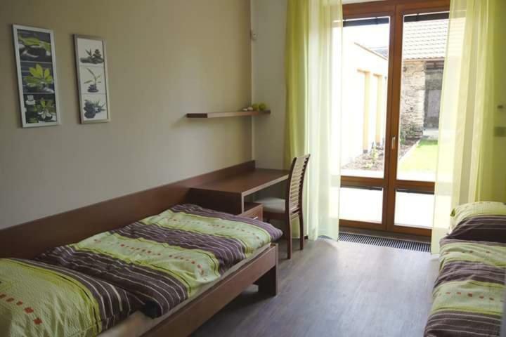 Hotel Domecek Milevsko Extérieur photo